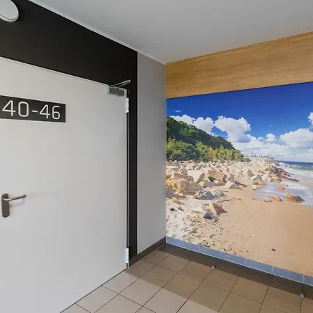 Mistral With Parking By Renters *