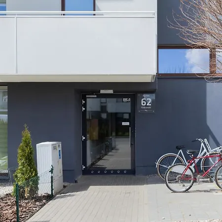 Mistral With Parking By Renters Gdynia